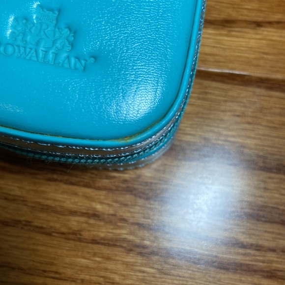 Rowallan jewelry case in Tiffany blue - Picture 3 of 11